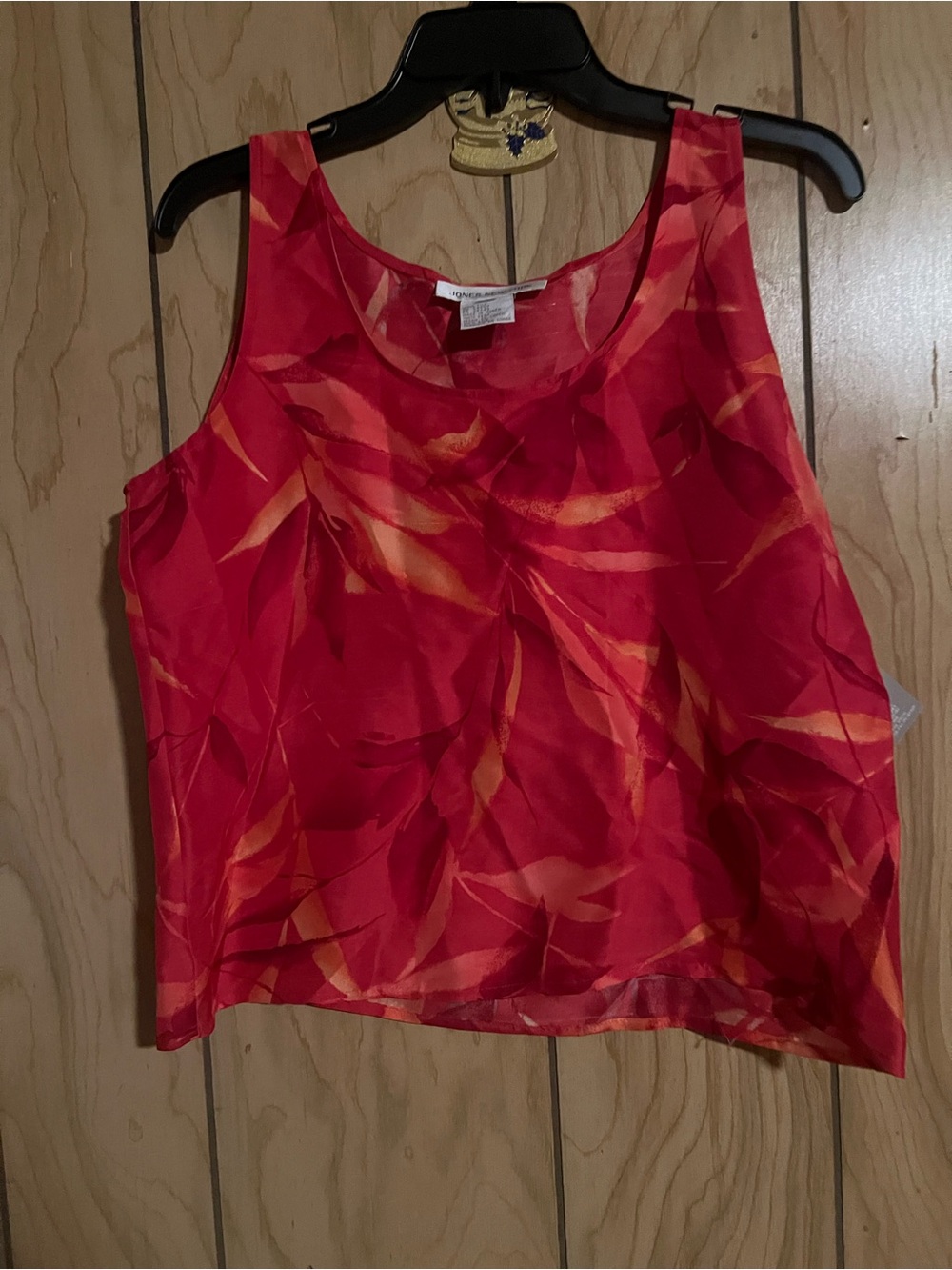 Jones New York Red Floral Sleeveless Shell Top 100% silk